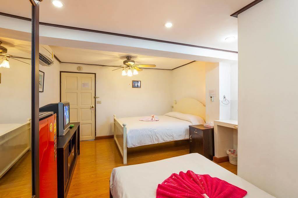 Sarnn Sukhumvit 28 Hotell Bangkok Exteriör bild